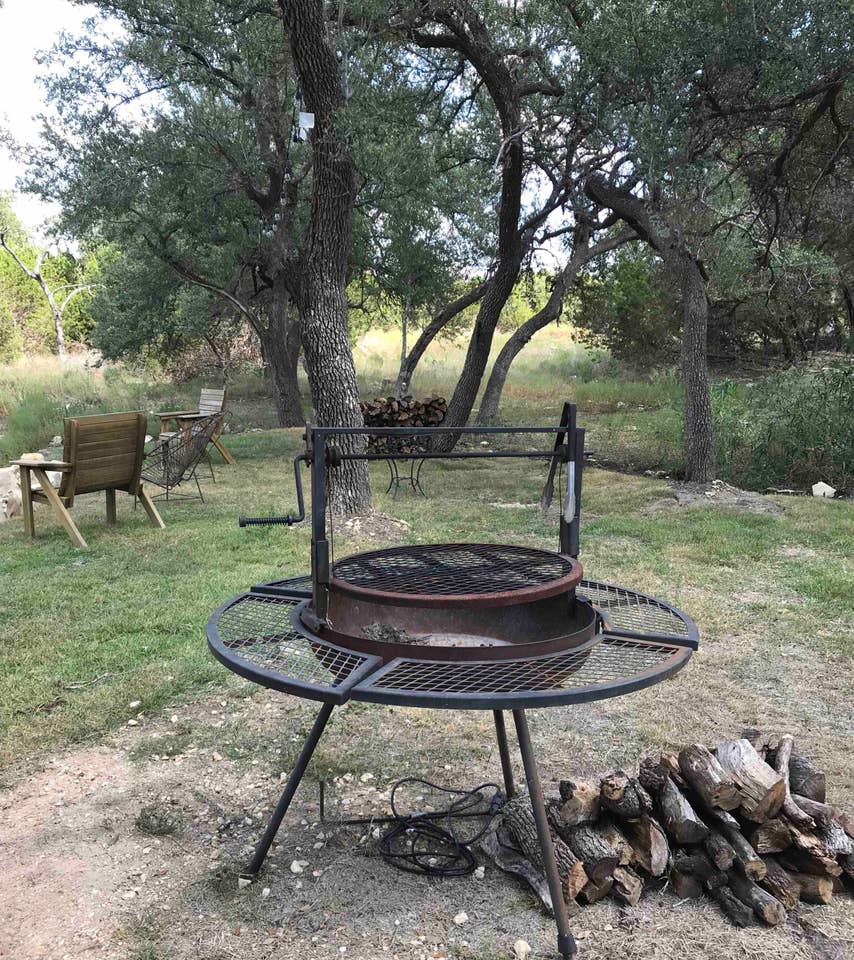 Fishin Hole at Windmill Ranch Lodging